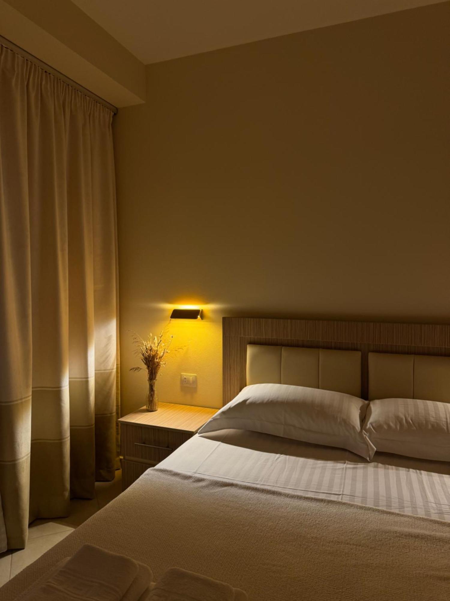 Vila Majola Sarandë Exterior foto
